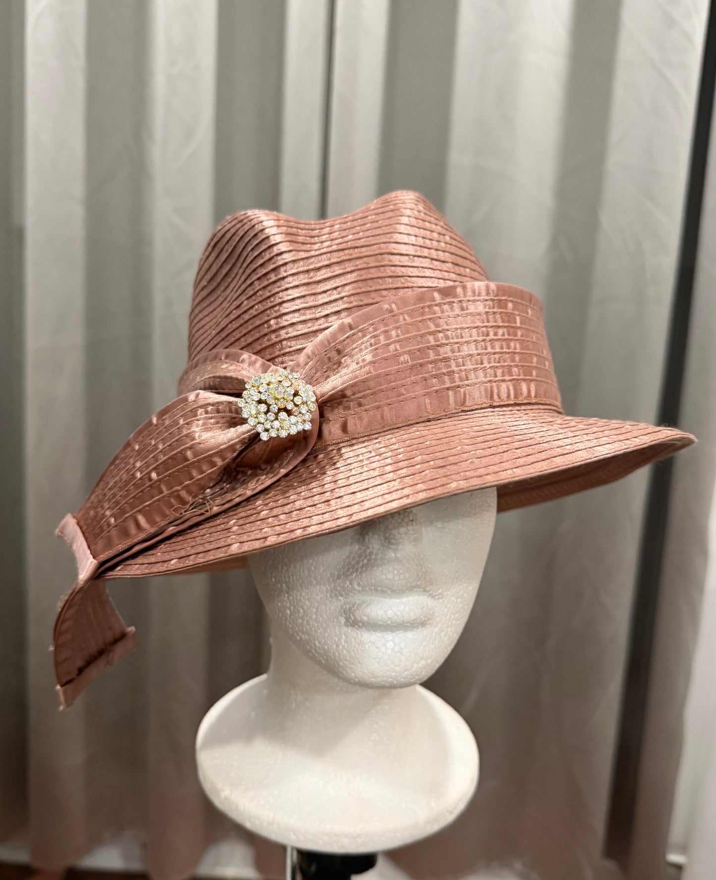 Peach Hat with Rhinestone