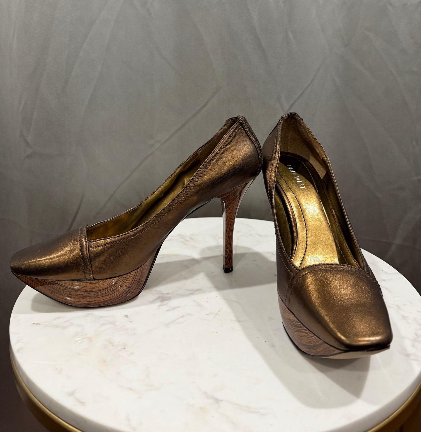 Bronze-Brown Leather Heels with Marble Heel